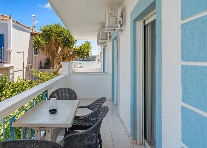 Casa Albastra Rooms & Suites