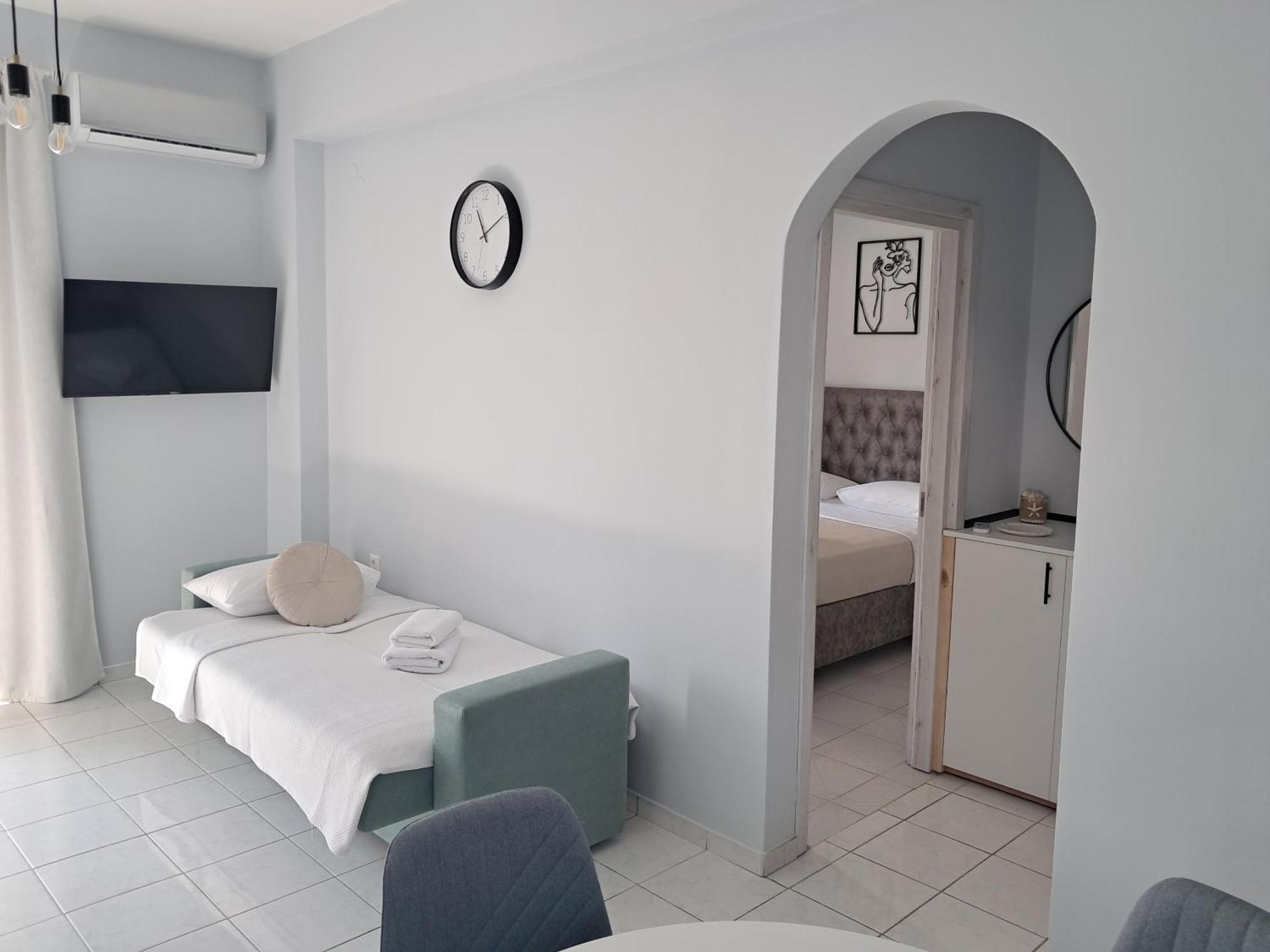 Apartment Casa Albastra & Porto Heli